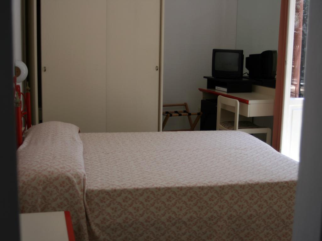 מרינה די קמפו Hotel Villa Nettuno חדר תמונה